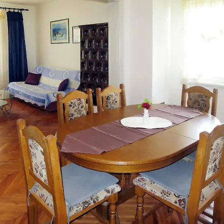 Haus Nata 110s Apartman *